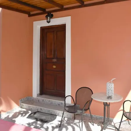 Holiday home Laxesis Posidhonia (Syros)